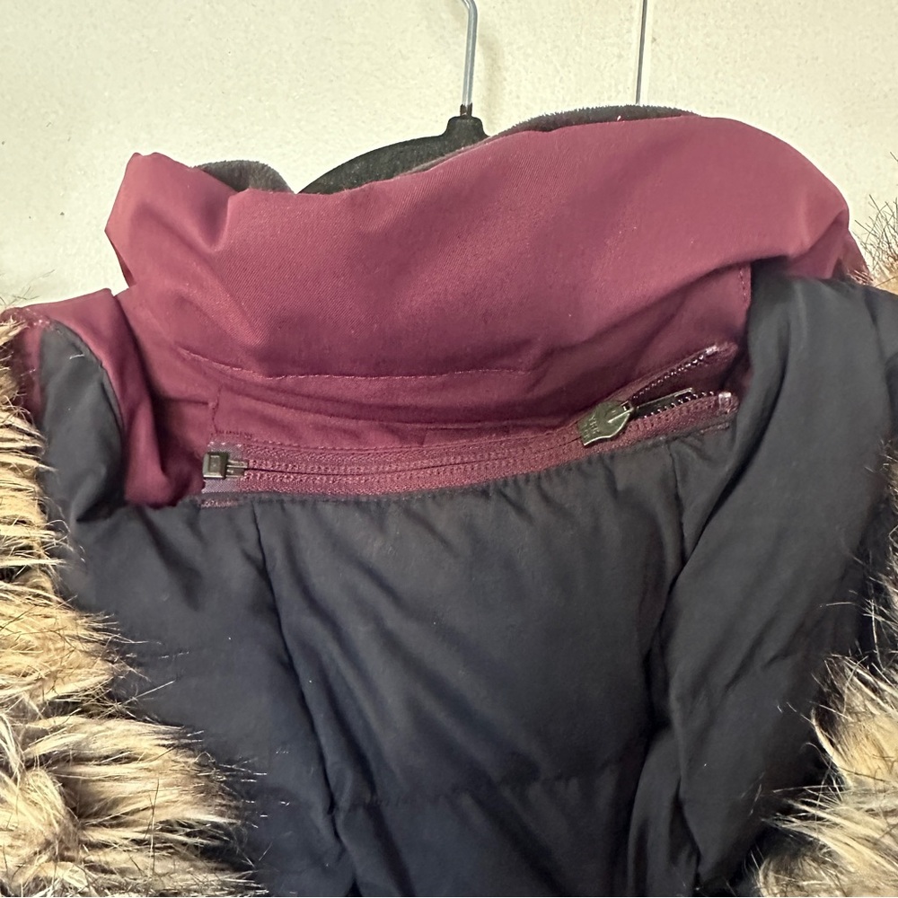 Obermeyer Women's Deep Purple Ski Jacket - Picture 5 of 8